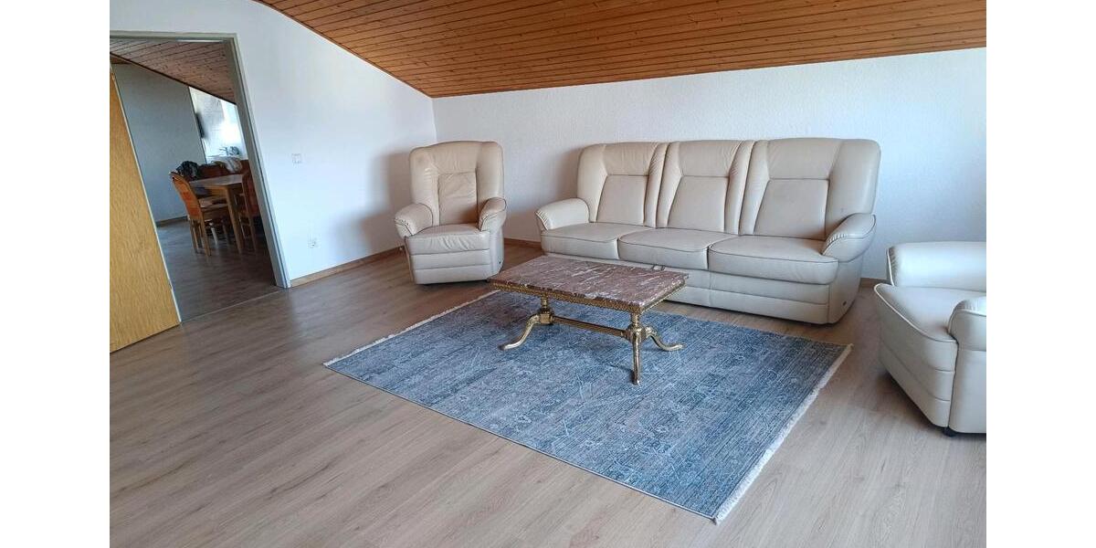 Dachgeschoßwohnung Kaiserslautern Bahnheim - 3 Zimmer, 90 m&sup2;, 800&euro; | Angebot:25393212