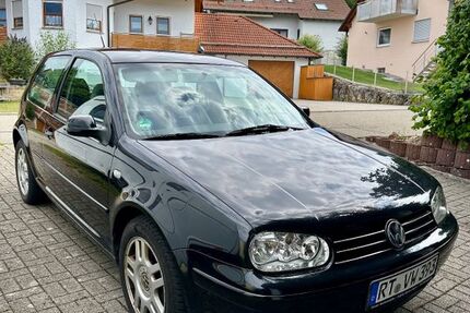 VW Golf 228.000 km 1.650 &euro; Münsingen 72525