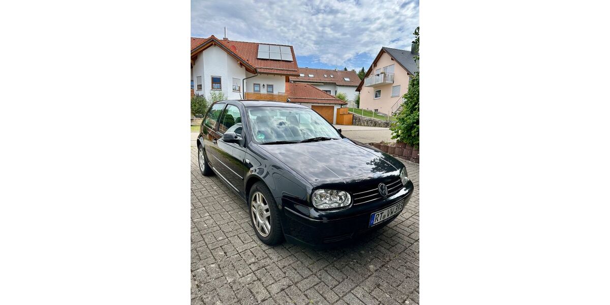 VW Golf 228.000 km 1.650 &euro; Münsingen 72525