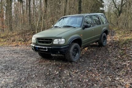 Ford Explorer 219.000 km 6.500 &euro; Löwenstein 74245
