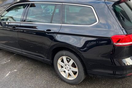 VW Passat Variant 271.000 km 9.800 &euro; Hinterschmiding 94146