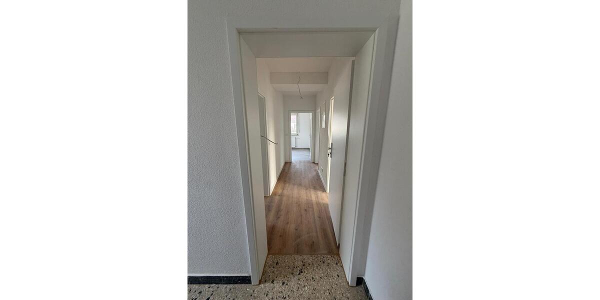 Erdgeschoßwohnung Raunheim - 2 Zimmer, 64 m&sup2;, 1.100&euro; | Angebot:25831938