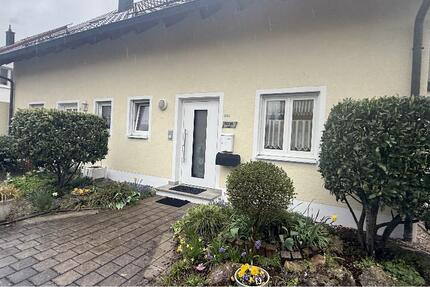 Haus mit Keller und Garage - Zentrumsnahe und ruhige Lage in Neuburg - Ein Objekt von Ihrem Immobilienpartner SOWA Immobilien und Finanzen - Haus 86633 | Angebot:26383675
