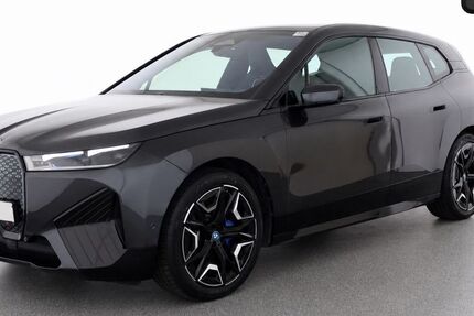 BMW iX 44.283 km 56.880 &euro; Berlin 12103