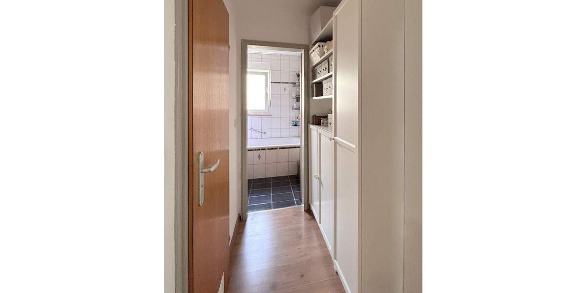 Gepflegte 4,5-Zimmer-Wohnung mit Südwest-Balkon 4 zimmer