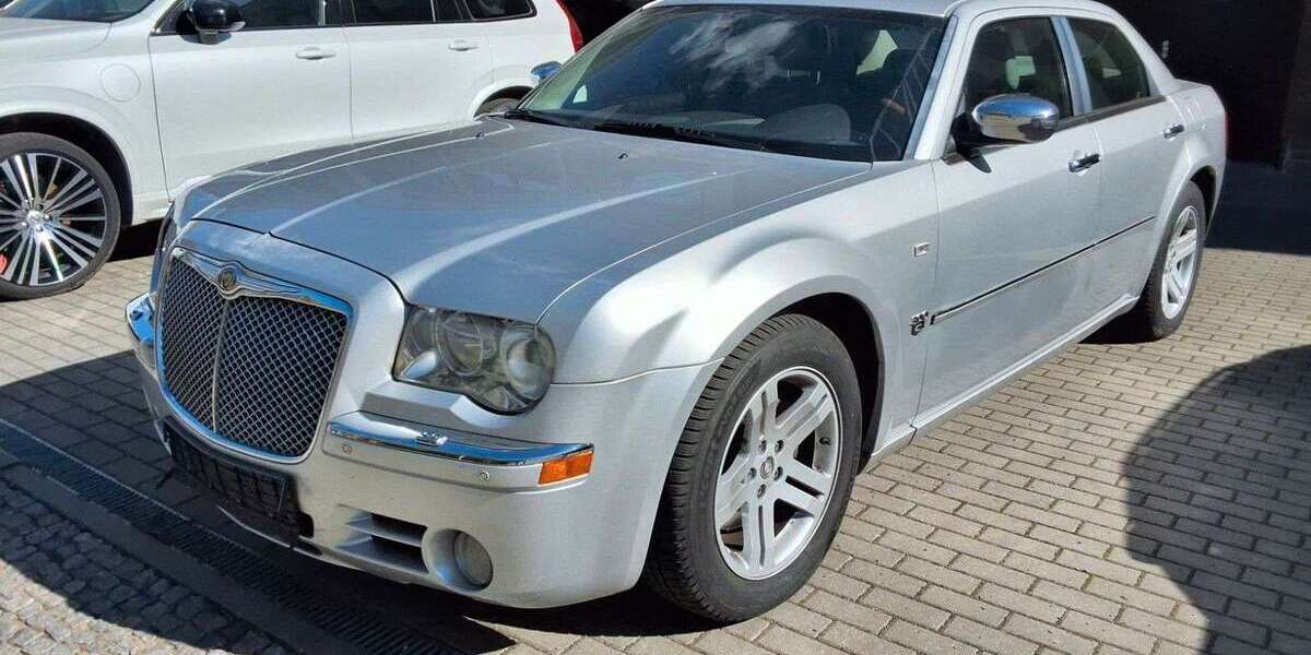 Chrysler 300C 240.000 km 2.900 &euro; Berlin 13599