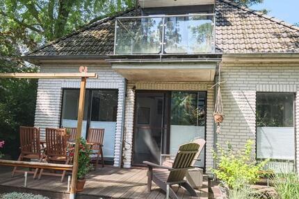Besonderes Haus mit großem Grundstück in Oldenburg-Ofenerdiek