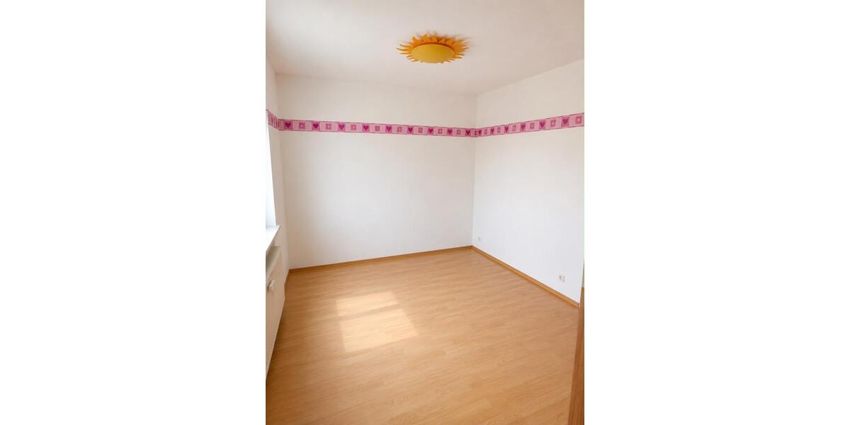 Etagenwohnung Aalen Unterkochen - 4 Zimmer, 105 m&sup2;, 269.000&euro; | Angebot:26770377
