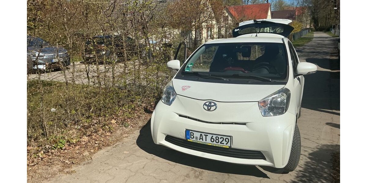 Toyota IQ 140.490 km 3.700 &euro; Gustow 18574