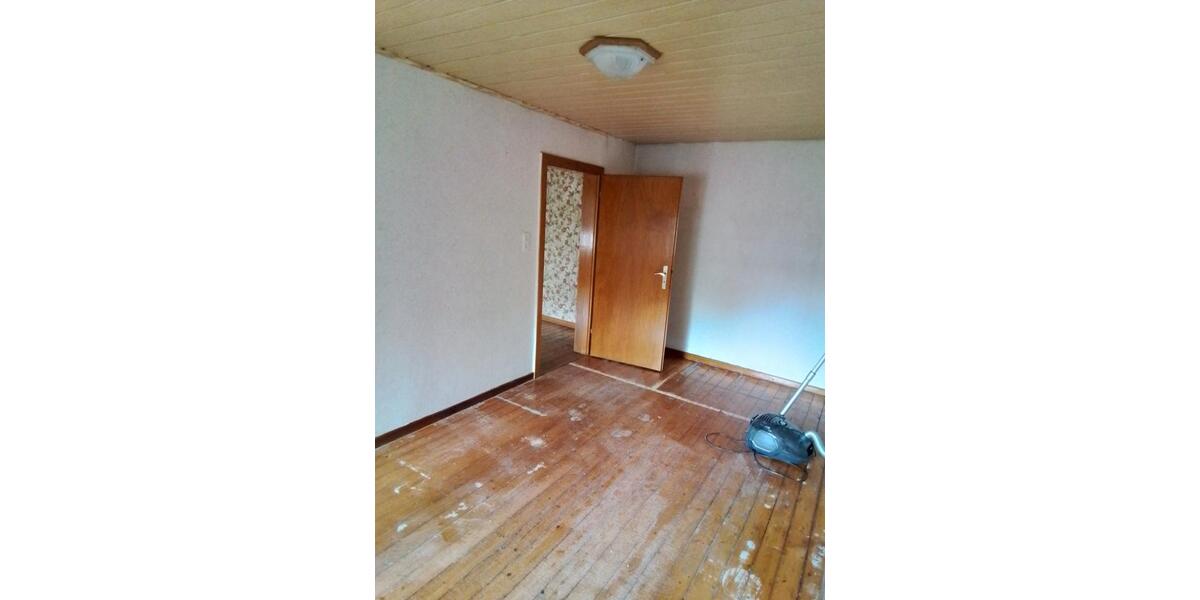 Einfamilienhaus Zülpich - 7 Zimmer, 245 m&sup2;, 325.000&euro; | Angebot:27080319
