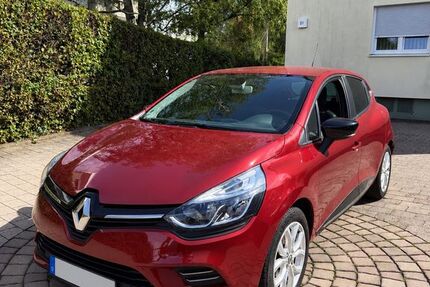 Renault Clio 76.000 km 8.100 &euro; Germering 82110