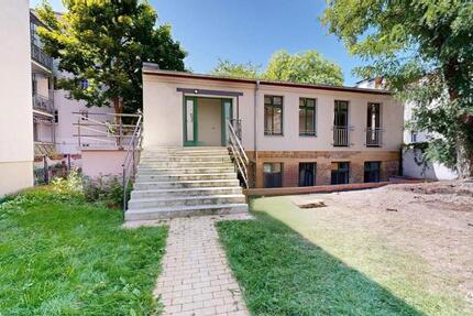 Lauschiges Hinterhaus für die kleine Familie - Erstbezug nach ModernisierungRenovierung zimmer