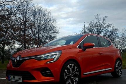 Renault Clio 68.000 km 14.300 &euro; Stuttgart 70435