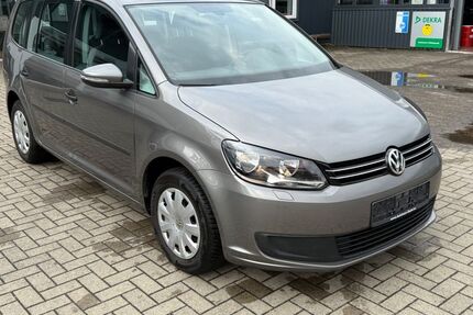 VW Touran 136.500 km 9.900 € Stolzenau 31592