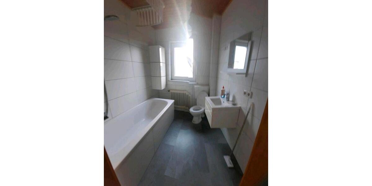 Dachgeschoßwohnung Neustadt (Hessen) - 3 Zimmer, 80 m&sup2;, 810&euro; | Angebot:26397976