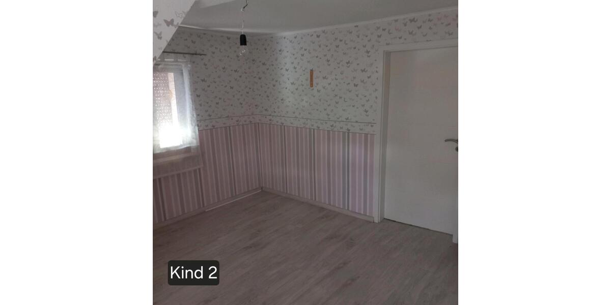 Saniertes Einfamilienhaus mit großem Grundstück zimmer