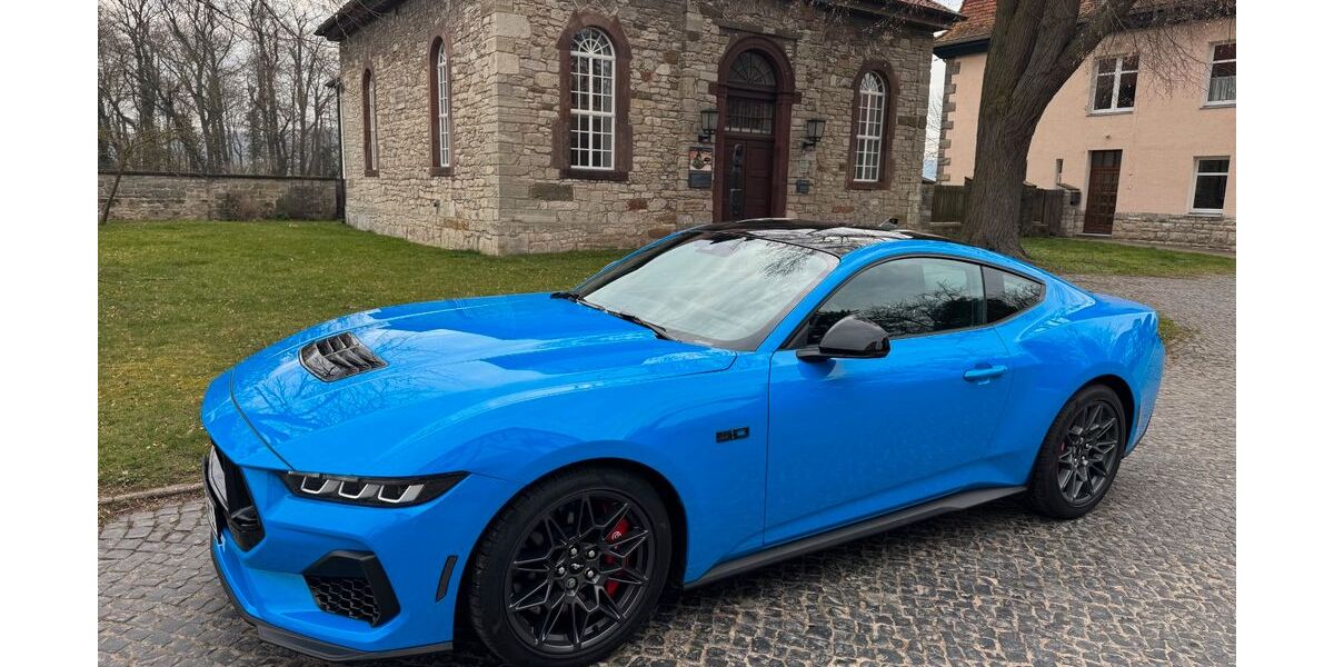 Ford Mustang 2.300 km 49.500 &euro; Northeim 37154