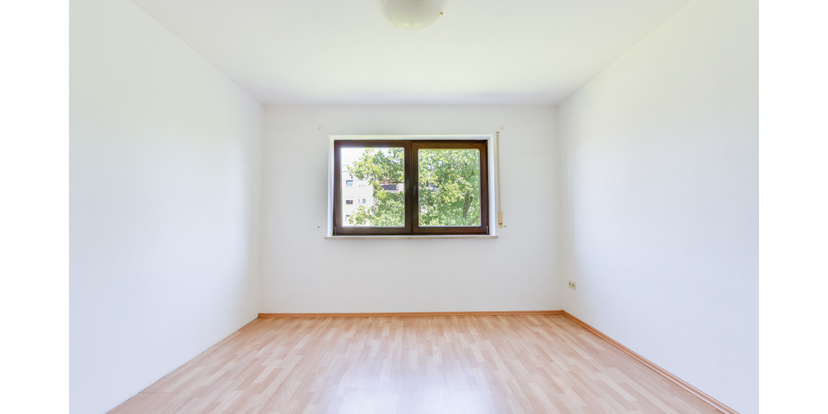 ***Attraktive 4-Zi.-Wohnung nahe S-Bahn – WG-geeignet & bezahlbar dank Erbpacht*** - Wohnanlage Gilching | Angebot:21541726
