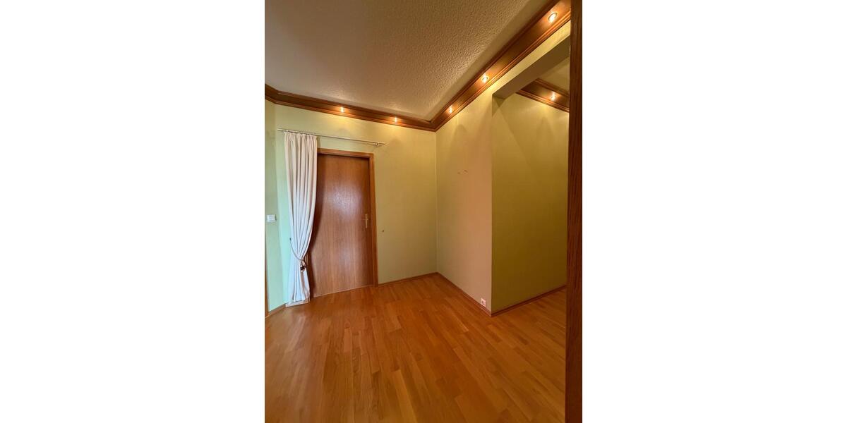 Etagenwohnung Weida - 4 Zimmer, 83 m&sup2;, 88.500&euro; | Angebot:26942154