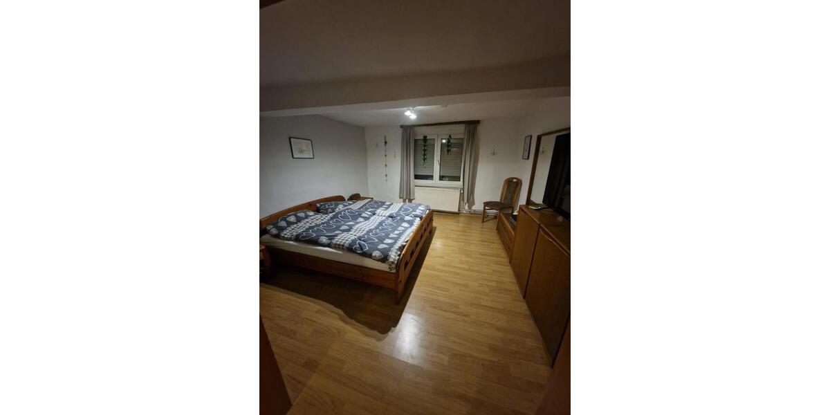 Einfamilienhaus Frielendorf - 5 Zimmer, 146 m&sup2;, 79.900&euro; | Angebot:26857805
