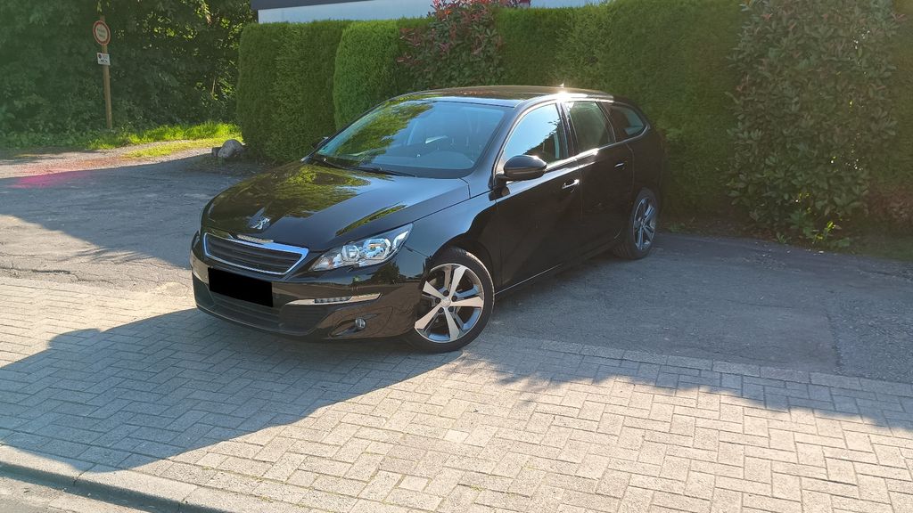 Peugeot 308 105.500 km 7.490 &euro; Georgsmarienhütte 49124