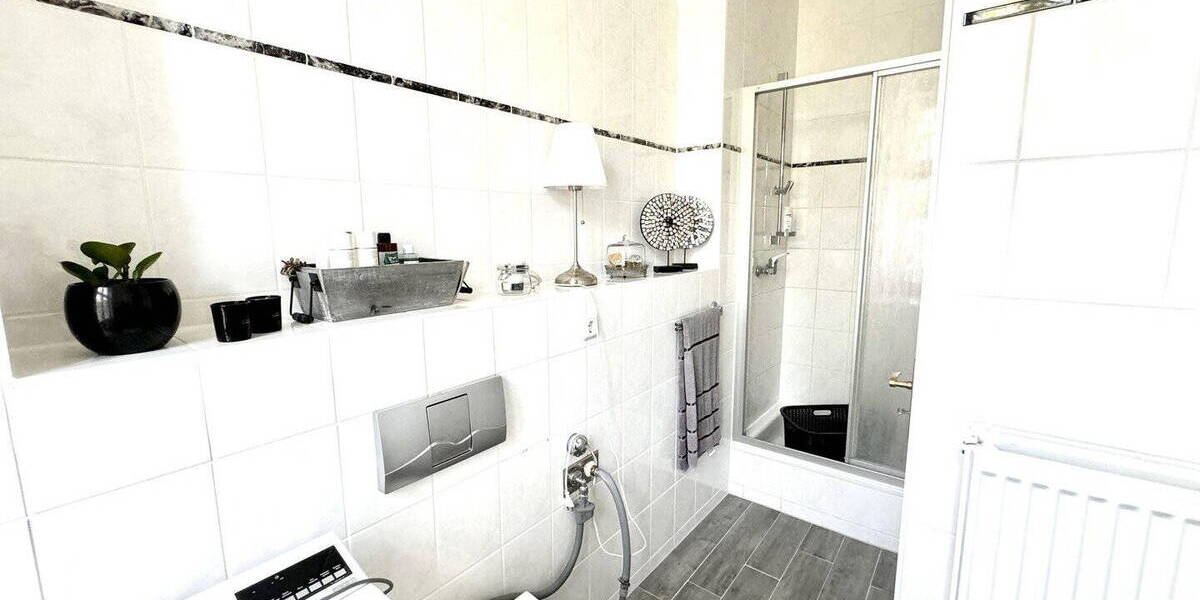 Etagenwohnung Neubrandenburg Jahnviertel - 2 Zimmer, 57 m&sup2;, 145.000&euro; | Angebot:26806855