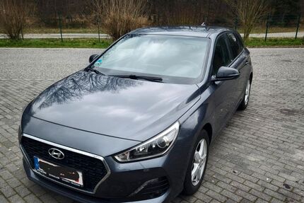 Hyundai i30 116.000 km 12.399 &euro; Oberhausen 46145