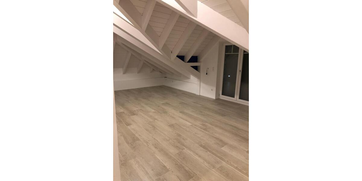 Dachgeschoßwohnung Hainburg - 2.5 Zimmer, 65 m&sup2;, 700&euro; | Angebot:24775529