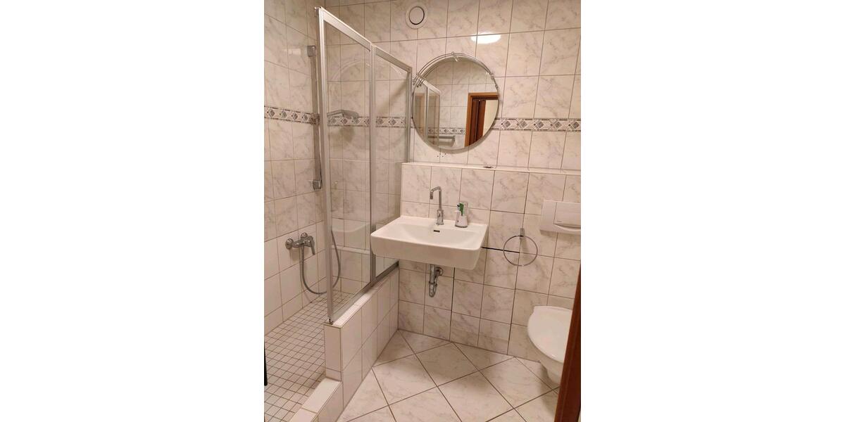 Etagenwohnung Radolfzell am Bodensee - 2 Zimmer, 53 m&sup2;, 185.000&euro; | Angebot:26987290