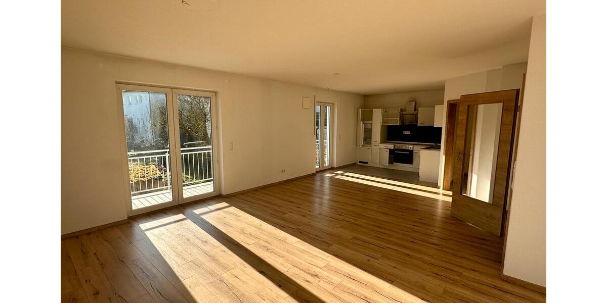 Etagenwohnung Arnstorf - 2 Zimmer, 82 m&sup2;, 840&euro; | Angebot:25416896