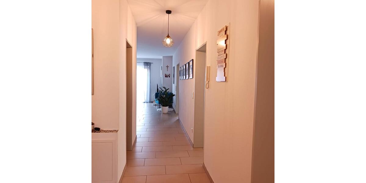 Etagenwohnung Pocking - 4 Zimmer, 90 m&sup2;, 800&euro; | Angebot:26261888