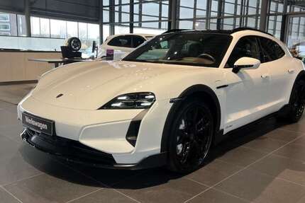 Porsche Taycan 5.962 km 159.900 &euro; Bielefeld 33719