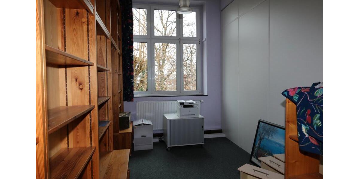 Einfamilienhaus Erwitte - 11 Zimmer, 483 m&sup2;, 590.000&euro; | Angebot:27014734