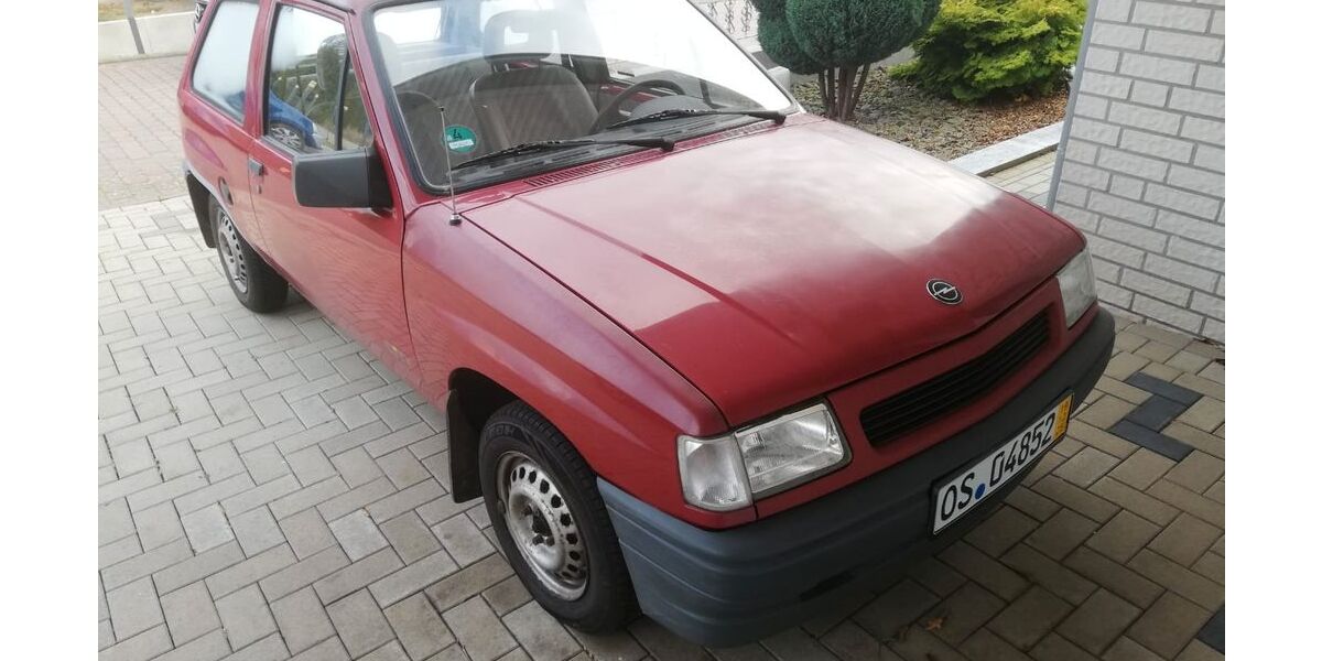 Opel Corsa 137.700 km 800 &euro; Ostercappeln 49179
