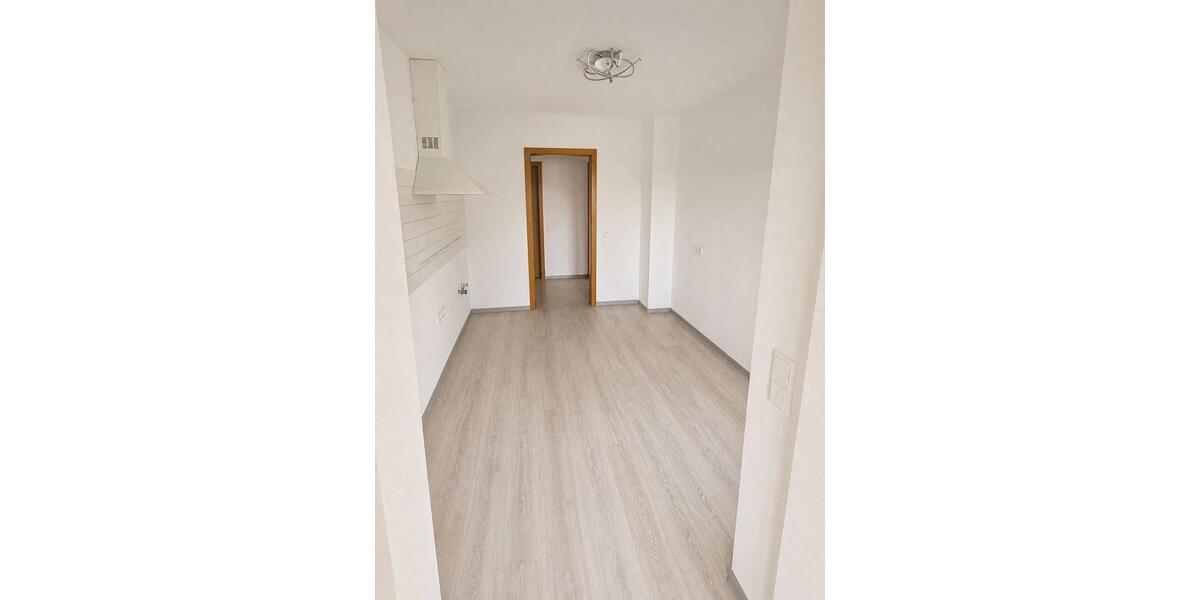 Erdgeschoßwohnung Hockenheim - 3.5 Zimmer, 75 m&sup2;, 940&euro; | Angebot:26396768