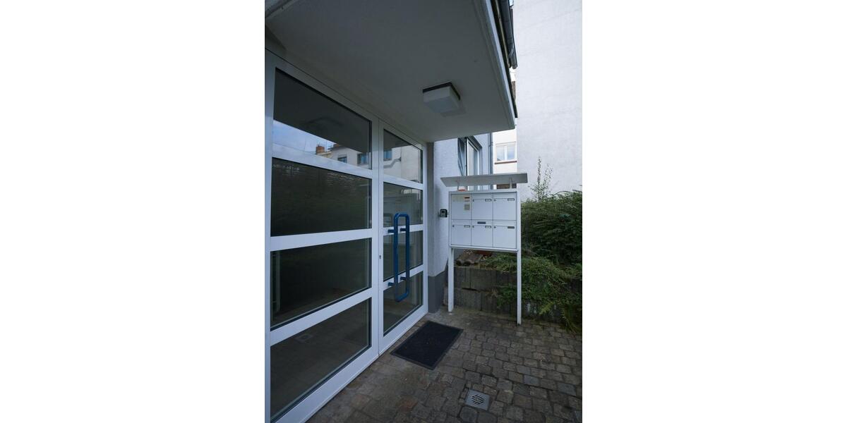 Hochparterre Saarbrücken West - 3 Zimmer, 75 m&sup2;, 179.000&euro; | Angebot:27003124