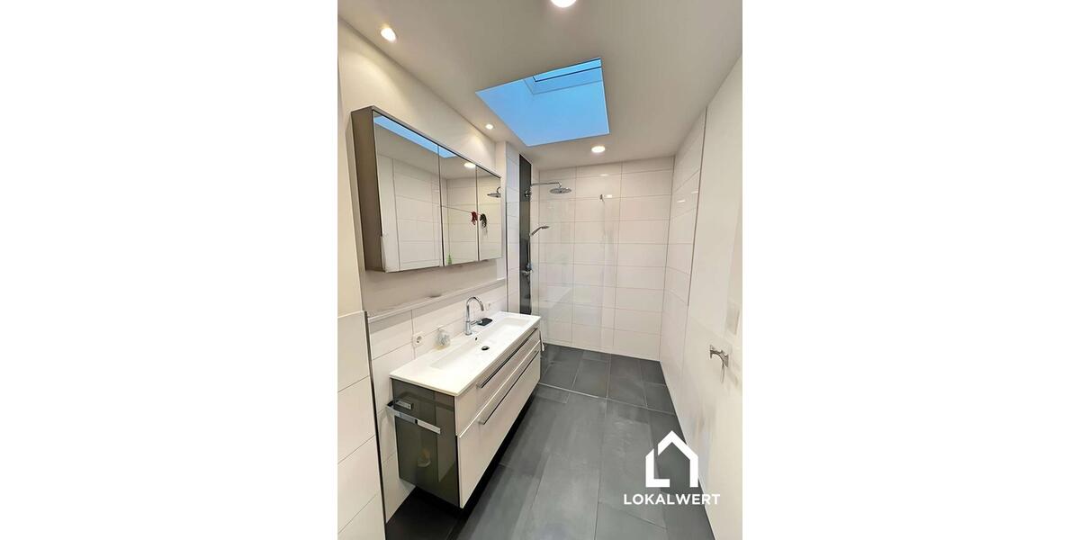 Dachgeschoßwohnung Düren - 2.5 Zimmer, 88 m&sup2;, 1.240&euro; | Angebot:24625205