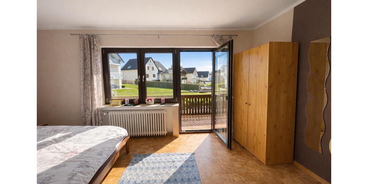 Etagenwohnung Flieden - 4 Zimmer, 145 m&sup2;, 1.200&euro; | Angebot:26024529