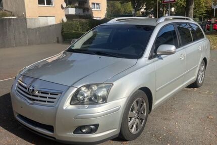 Toyota Avensis 220.000 km 4.200 &euro; Iserlohn 58644
