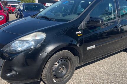 Renault Clio 89.000 km 2.990 &euro; Dachau (bei München) 85221