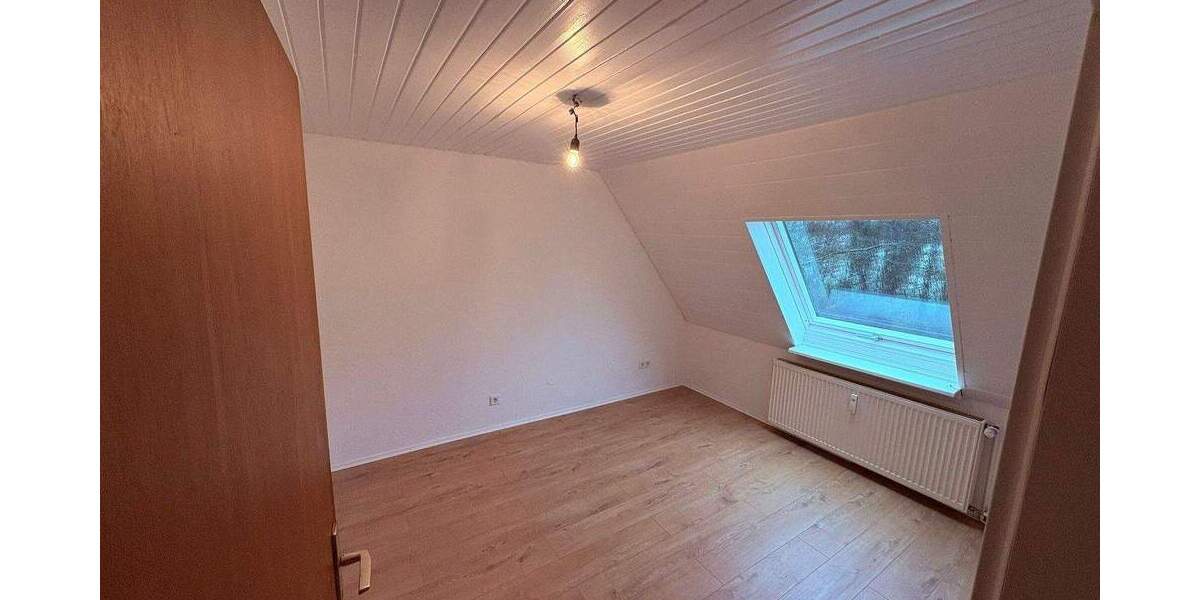 Etagenwohnung Leverkusen Lützenkirchen - 3 Zimmer, 50 m&sup2;, 590&euro; | Angebot:25281123