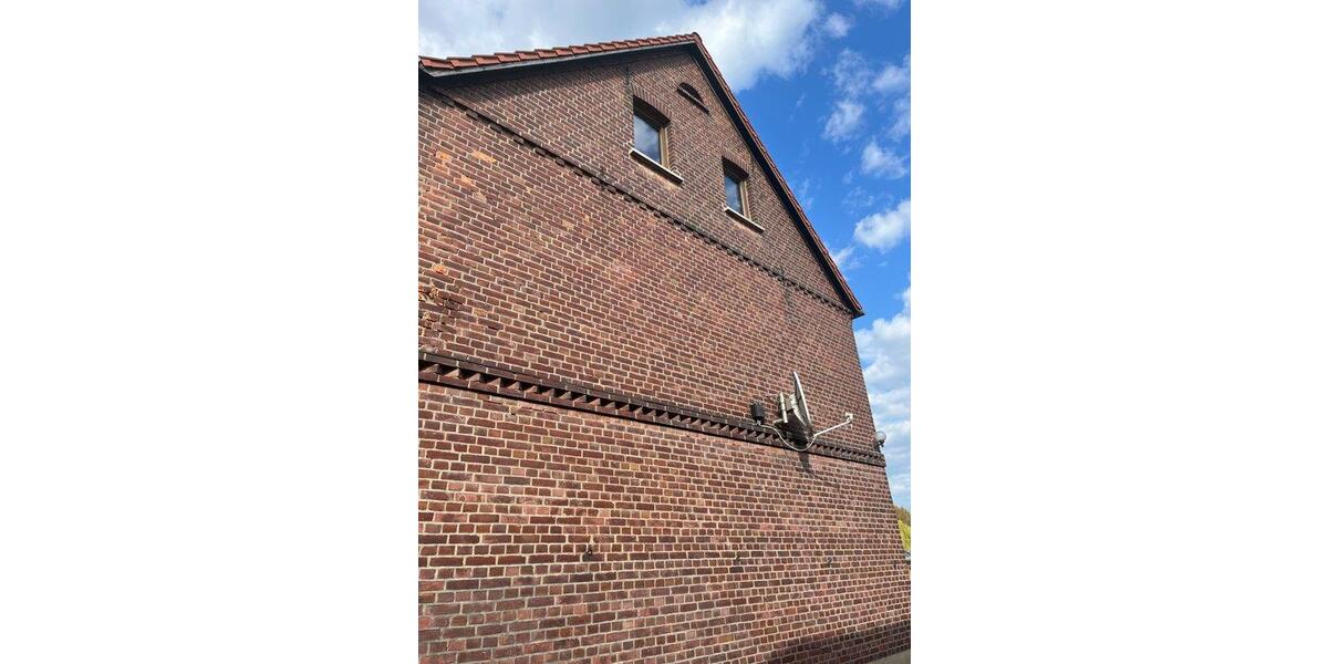 Einfamilienhaus Lützen - 8 Zimmer, 130 m&sup2;, 225.000&euro; | Angebot:26548110