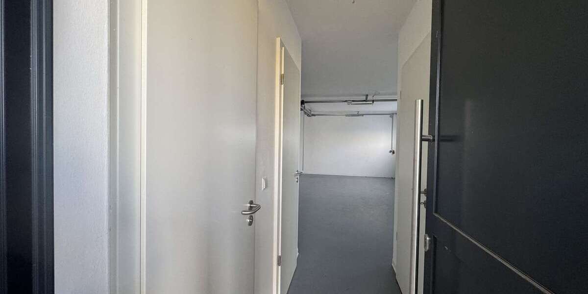 Investieren im Silberstreifen: Wohn-Gewerbeimmobilie mit Garten, Garage & Flexibilitä 6 zimmer