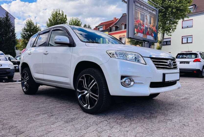 RAV 4