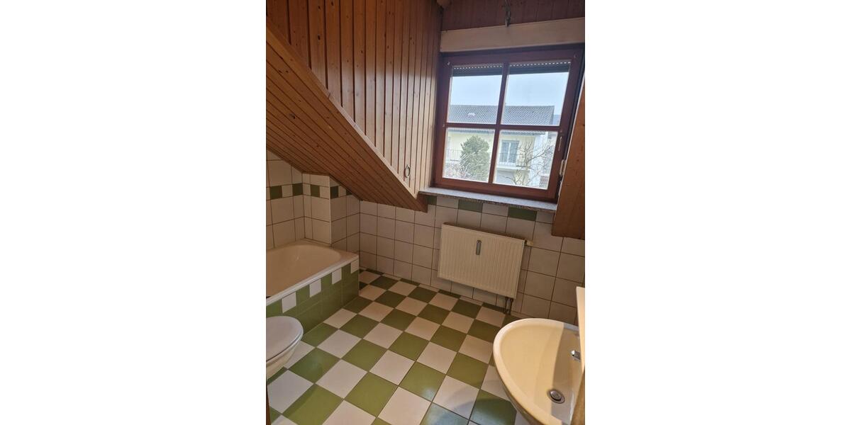 Etagenwohnung Maxhütte-Haidhof Haidhof - 2 Zimmer, 70 m&sup2;, 700&euro; | Angebot:25321414
