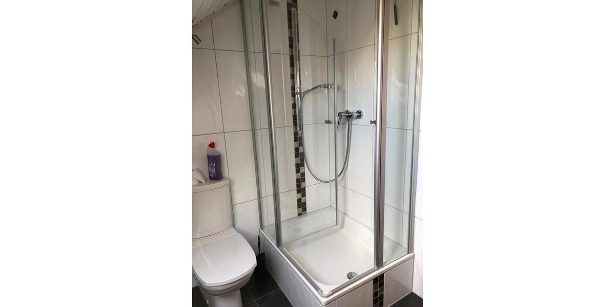 Dachgeschoßwohnung Remscheid Reinshagen - 2 Zimmer, 64 m&sup2;, 90.000&euro; | Angebot:27425719