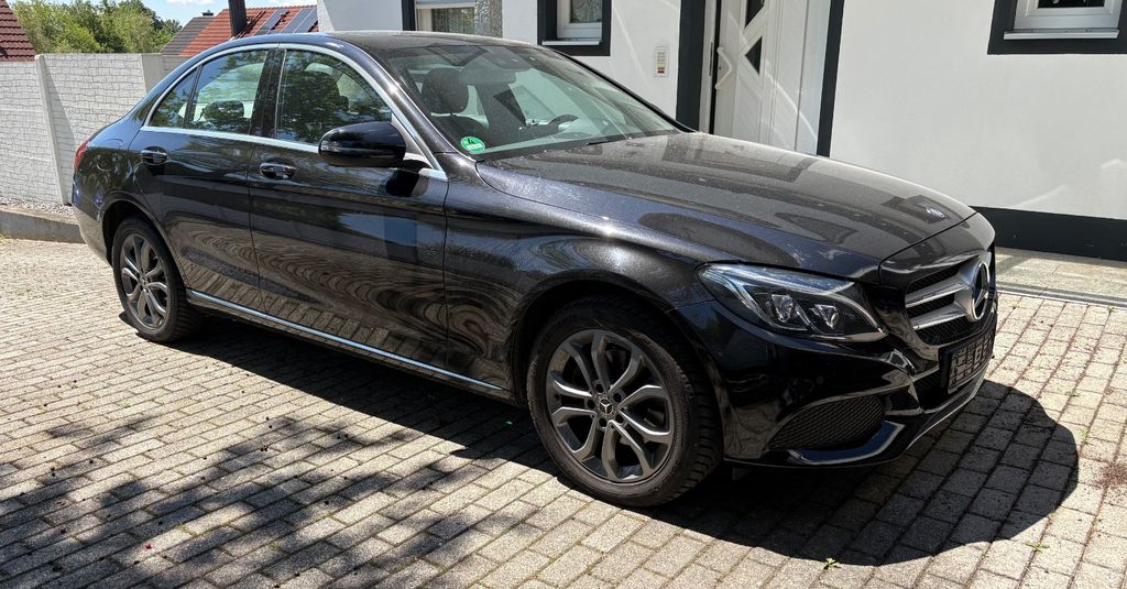 Mercedes-Benz C 200 148.500 km 16.900 &euro; Furth 84095