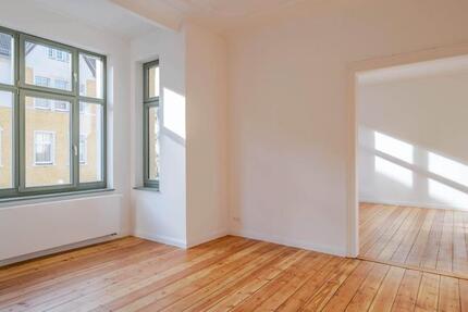 Wohnung Dessau-Roßlau Roßlau - 4 Zimmer, 139 m&sup2;, 1.390&euro; | Angebot:25363115