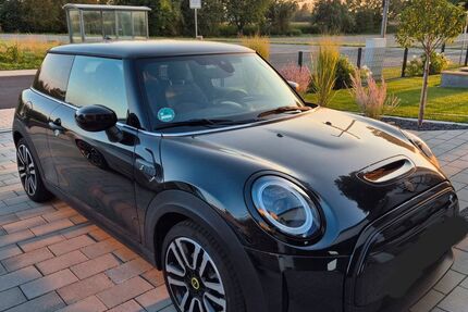 Mini Cooper SE 19.230 km 19.950 € Pilsting 94431