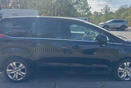 Peugeot 5008 156.892 km 3.500 &euro; Berlin 12347